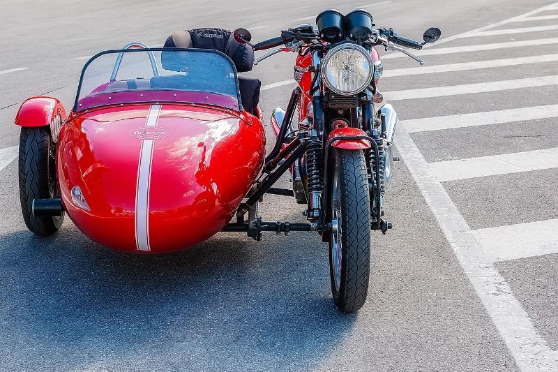 Seguro para coches y motos clásicas: Beneficios, coberturas y costos