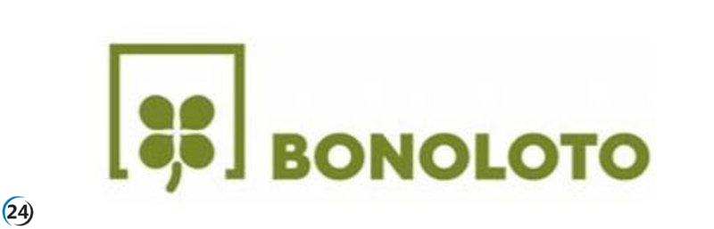 Dos premios de segunda categoría de la BonoLoto caen en Asturias: uno en Gijón y otro en Oviedo.