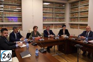 Moriyón pide al Ministerio una solución consensuada para el vial de Jove este año
