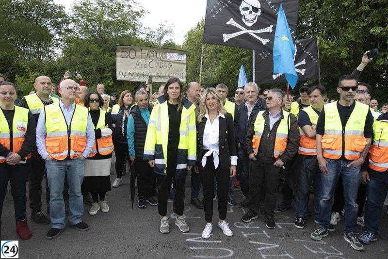 Yolanda Díaz respalda a empleados de Saint Gobain y urge a Asturias a comprometerse más 