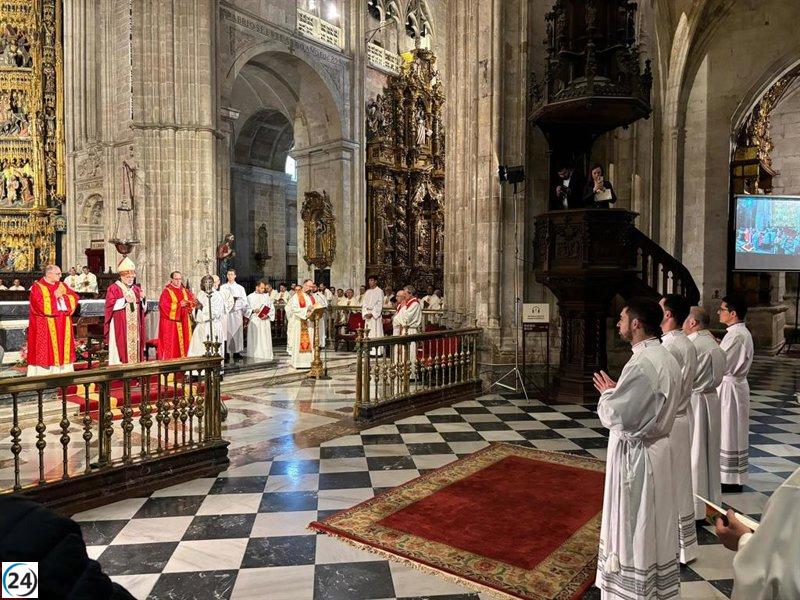 El arzobispo insta a los diáconos a escuchar a Dios en su labor sacerdotal.