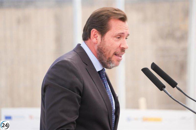 Óscar Puente niega acusaciones partidistas comparándolas con el régimen de Franco.