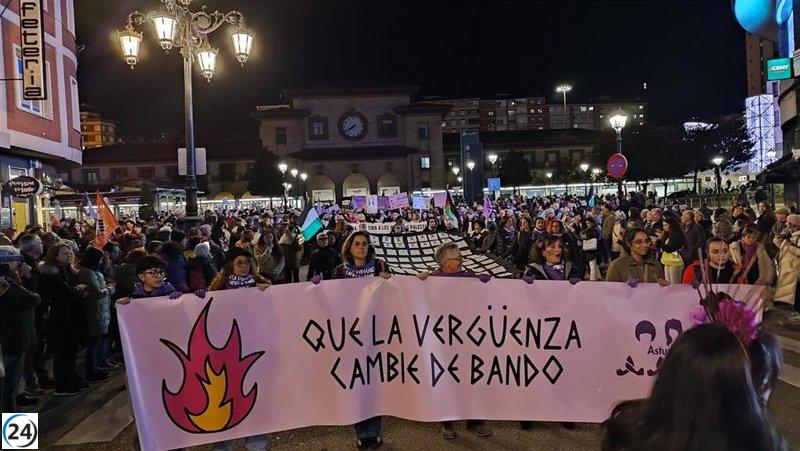 Masiva protesta en Oviedo exige que 