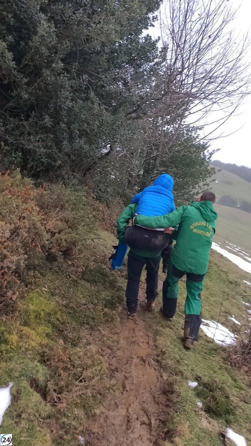 Auxilian a un senderista cercano a la cima del Brañavalera.