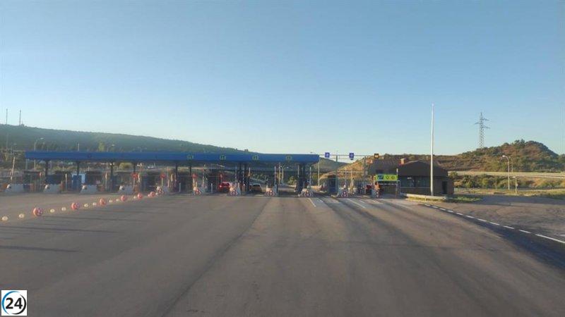 Tres heridos de gravedad y dos leves tras accidente en la autopista de Huerna.