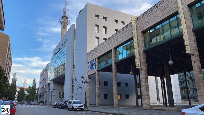 Fiscalía solicita extender la prisión del hombre que asfixió a su amigo en pelea en Valdés en 2023.