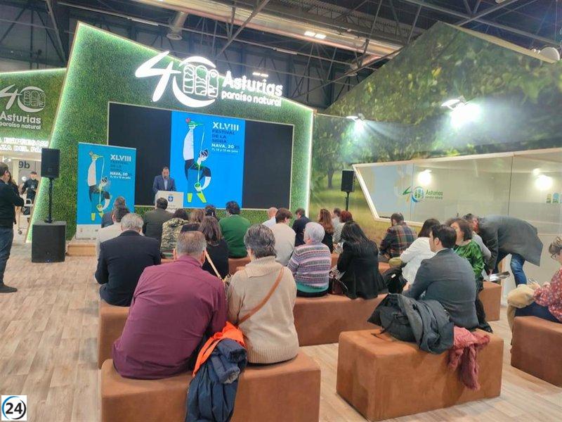 Diseñador catalán Jaume Gubianas presenta el cartel del Festival de la Sidra de Nava.