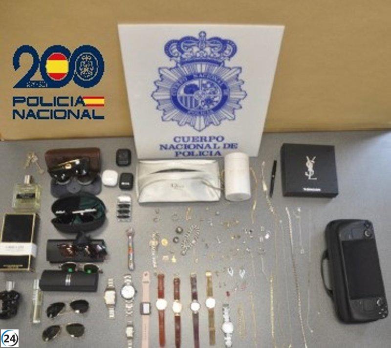 Desmantelan banda de ladrones que operaba en viviendas de Oviedo.