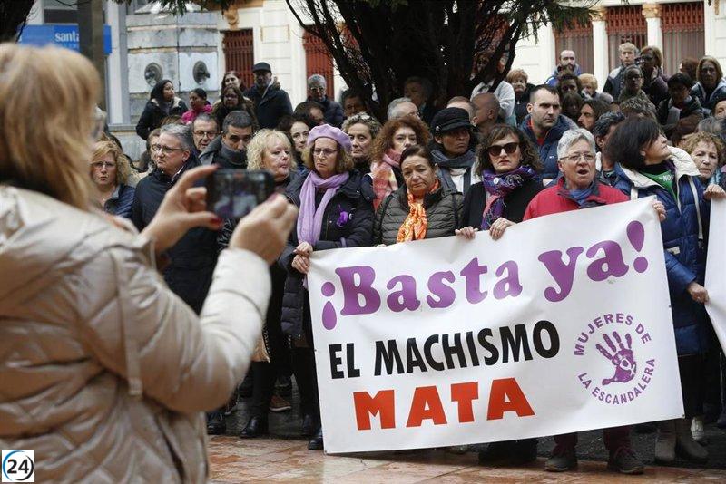 Sama de Langreo se alza como el símbolo de la lucha contra la violencia de género.