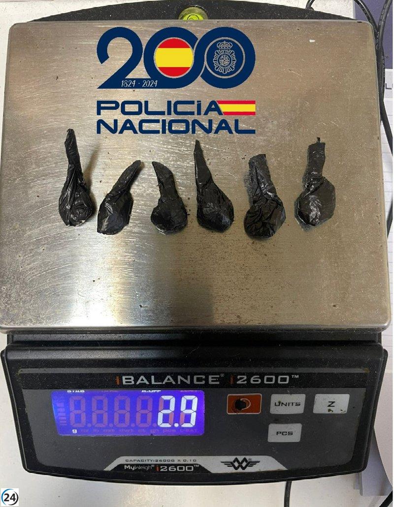 Tres arrestos en Avilés tras intervención en un local nocturno.