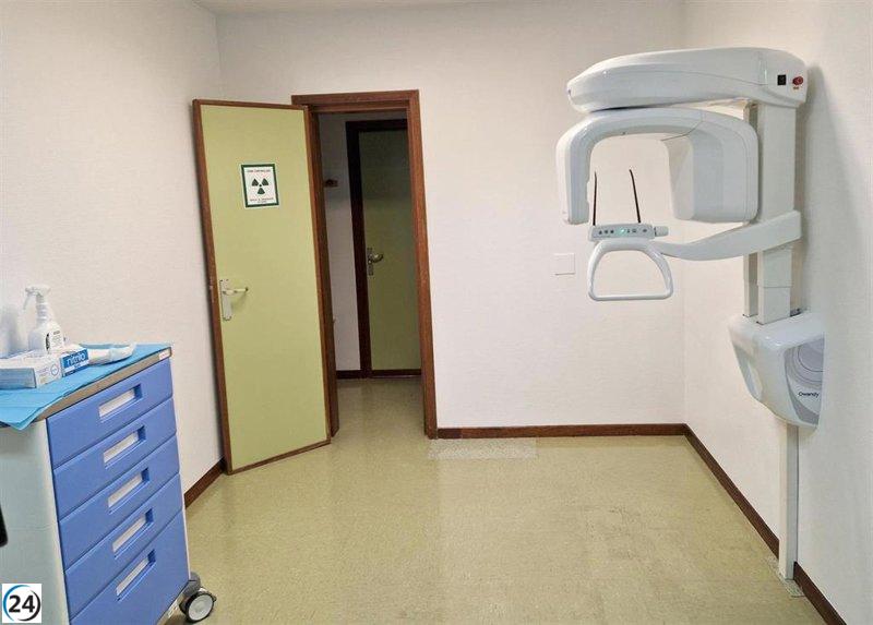 Jarrio presenta nuevo equipo para radiografías bucales.