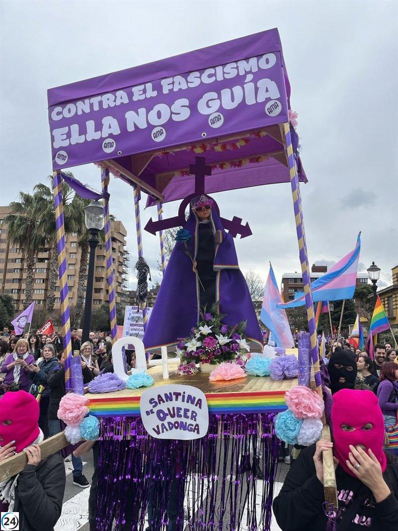 Vox condena la burla a la Santina en la manifestación del 8M en Gijón y tacha de 