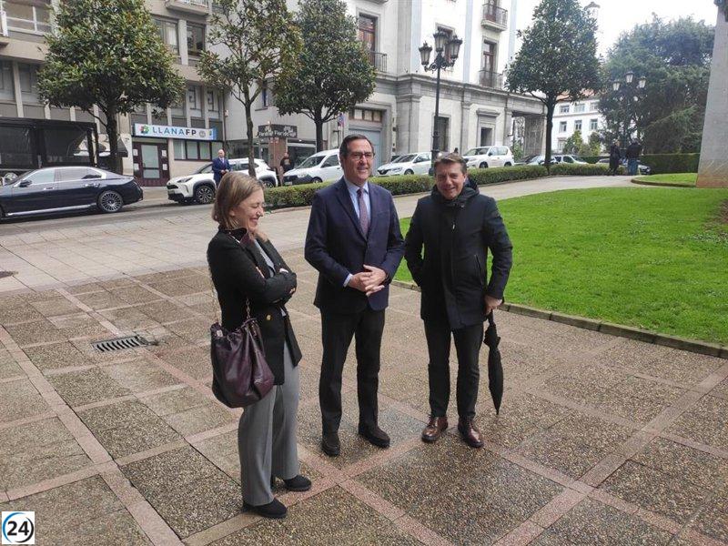 Garamendi aplaude la adquisición de Duro Felguera por Indra en Gijón.