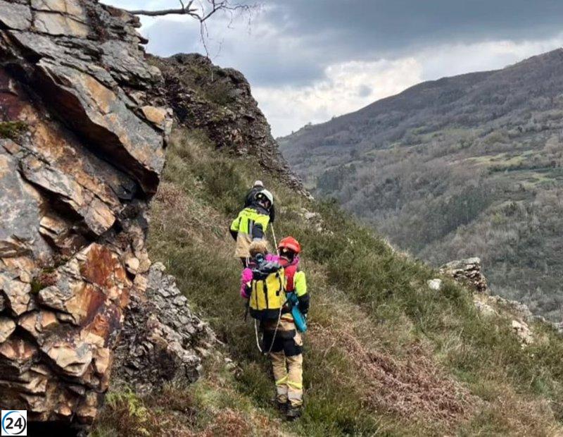 Rescatan en Oviedo a dos madrileños perdidos en las cascadas de Guanga.