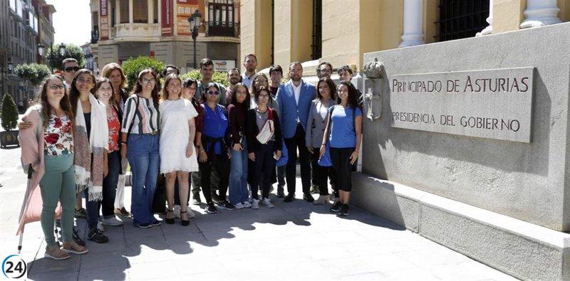 Gobierno de Asturias acoge a 30 jóvenes latinoamericanos para explorar cultura y empleo.