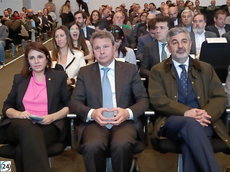 Santano anuncia que en mayo se enviará la información necesaria para acelerar la licitación de Lloreda - Veriña.