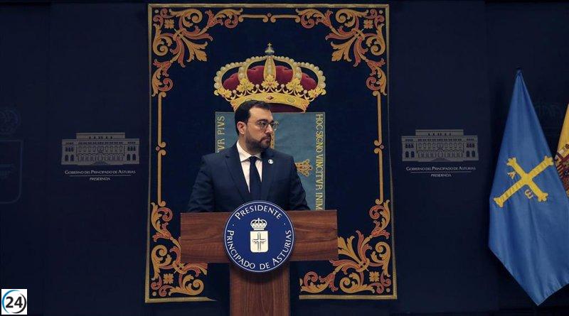 Barbón se encuentra con López y Robles para discutir la modernización de la industria asturiana.