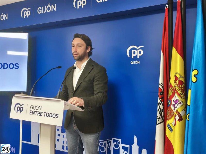 Ruiz (PP) señala que la negativa del puerto a ceder la franja litoral de Naval responde a una táctica electoral.
