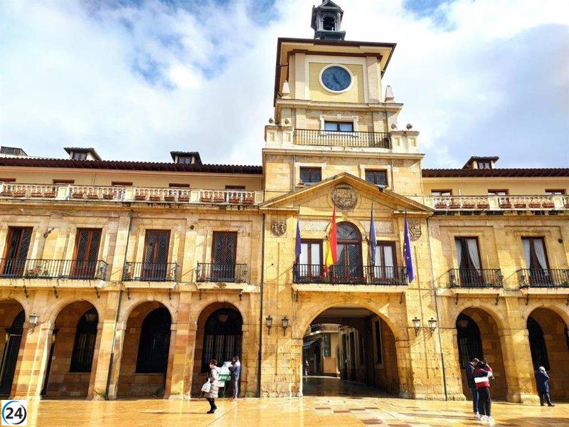 CSIF organiza protesta en Oviedo demandando carrera profesional para empleados municipales.