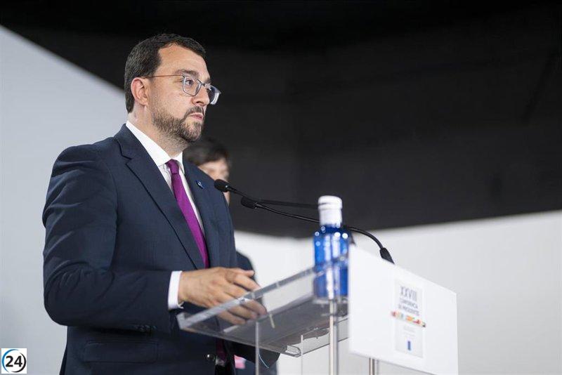Barbón critica la corrupción y elogia las acciones 