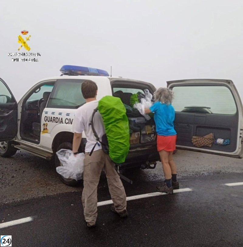Peregrina estadounidense y sus tres hijos salvan la vida tras intensa tormenta.