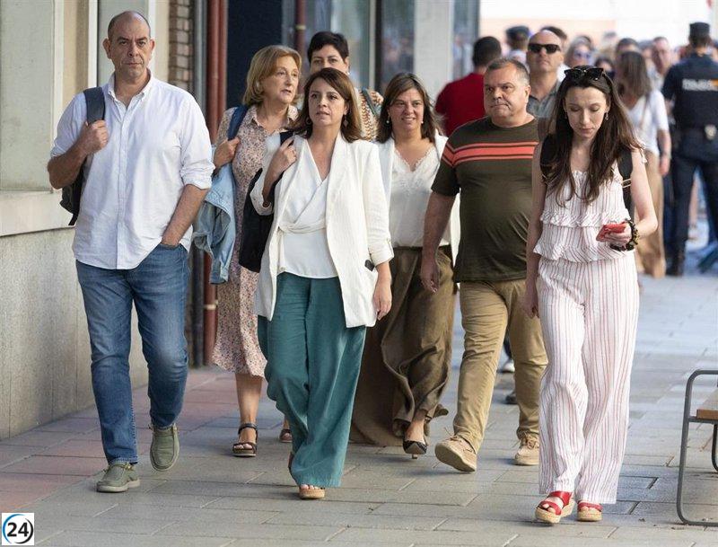 Adriana Lastra subraya el feminismo como pilar del PSOE y admite la existencia de machismo en su interior.