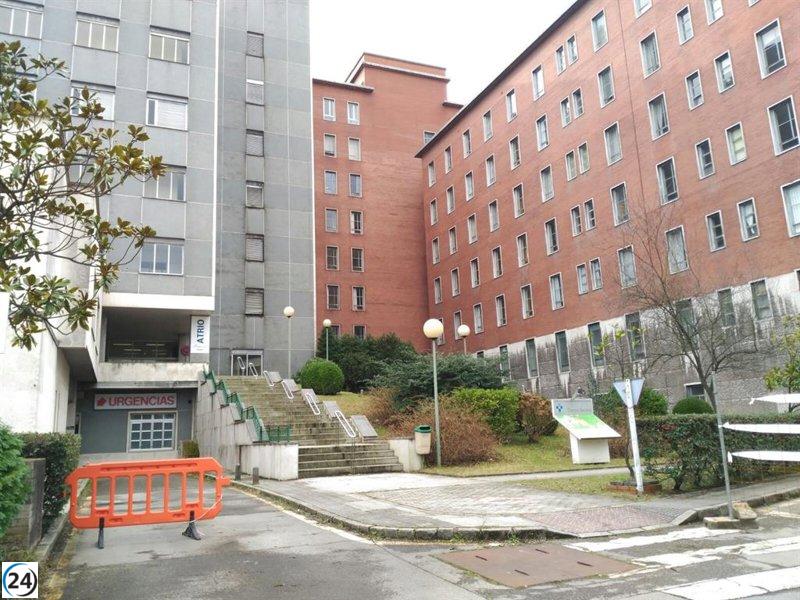 Elma Saiz informa que la Seguridad Social se unirá a la comisión para definir el futuro del antiguo HUCA.