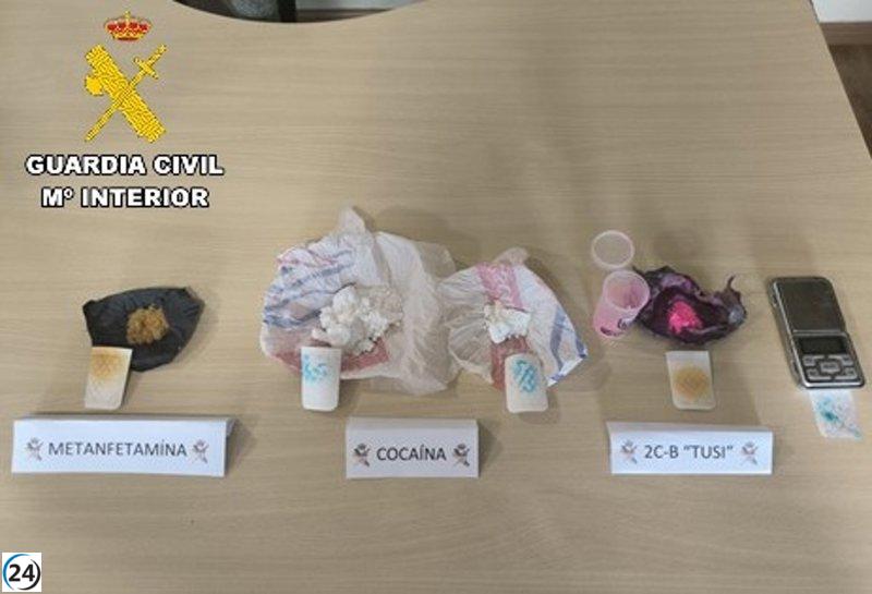 Arresto en Navia por tráfico de drogas tras alerta de los vecinos.