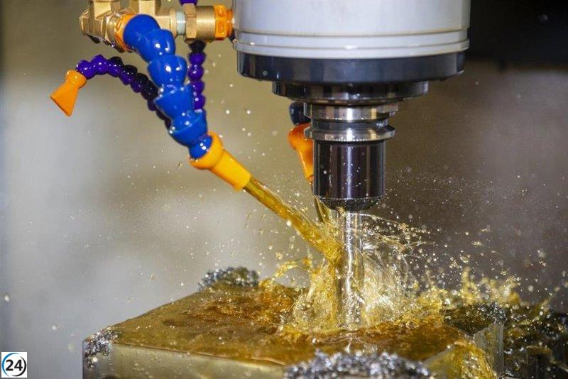 Asturias recoge 5.000 toneladas de aceite industrial usado en 64 localidades en 2024.