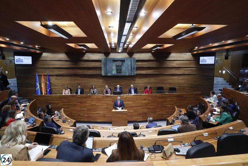 El presidente advierte sobre riesgos para la financiación de Asturias por juegos políticos.