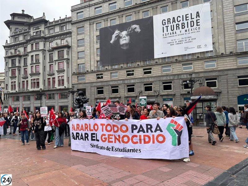 Estudiantes opositores critican acuerdo de paz por estar diseñado para Trump y Netanyahu.