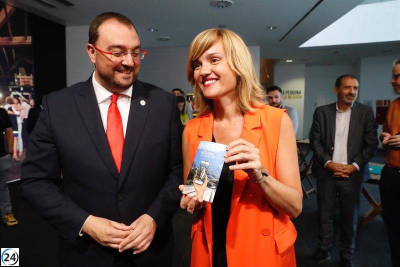 Pilar Alegría participa en el Congreso Nacional de Radio Escolar en Oviedo este jueves.