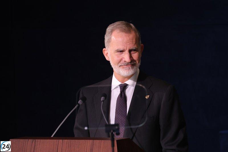 El Rey promueve la educación en valores para asegurar la convivencia democrática y preparar a las futuras generaciones.