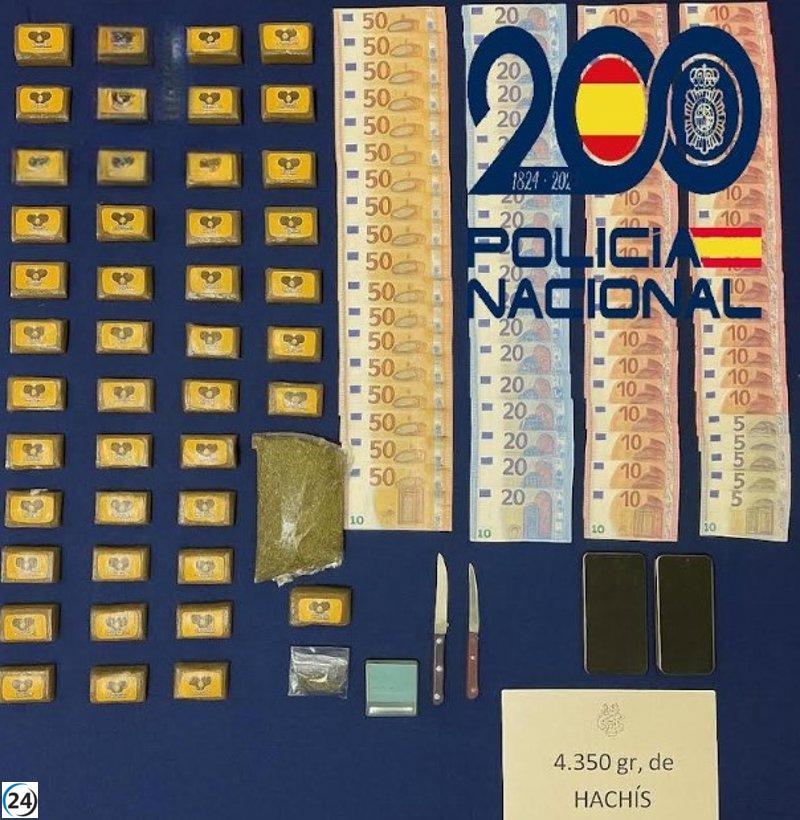 Detenido en Avilés un narcotraficante reincidente en el barrio de Versalles.