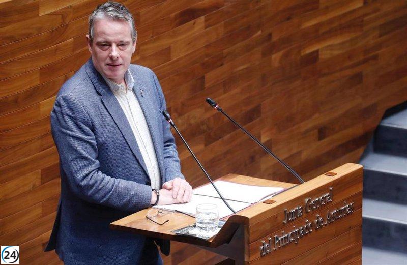 La Junta General apoya al consejero de Medio Rural, desestimando la moción del PP.