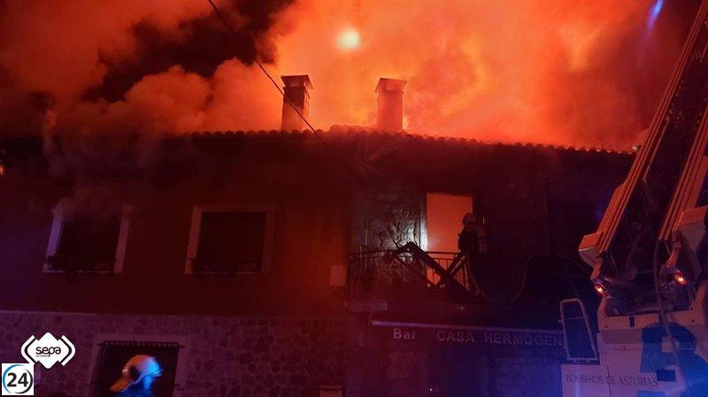 Incendio destroza gran parte de una casa en Ponga.