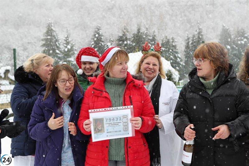El ‘Gordo’ de Navidad 2025, con el número 79.432, trae esperanza a León tras incendios y se repite en Madrid.