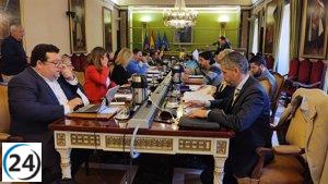 Pleno de Oviedo pide la destitución de Costillas como presidente de FMC después de salir de Cs.