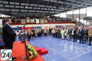 Barbón se compromete a luchar contra la soledad no deseada y avanzar en un nuevo modelo de cuidados.