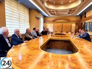 Pumares (Foro) propone una gran reforma fiscal ante los empresarios.