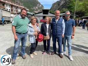 El PP acusa al PSOE de estrangular el campo asturiano.