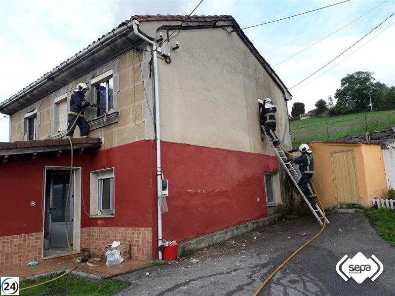 Fuego apagado en casa de El Coto.