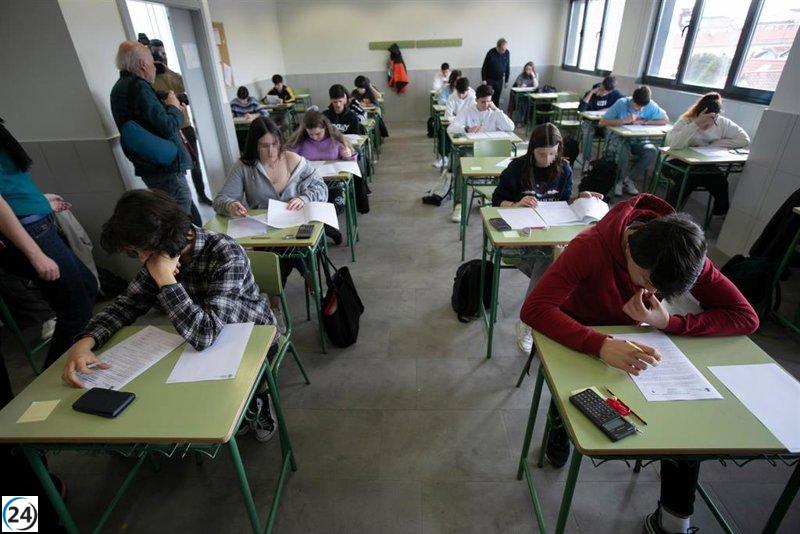 Casi 5.000 estudiantes realizan la EBAU en Asturias la próxima semana.