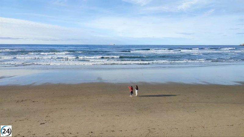 La mayoría de las playas asturianas obtienen calificación sanitaria máxima para bañarse.