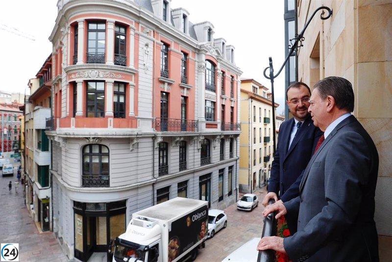 Canteli y Barbón se unen en Oviedo para respaldar el Museo de los Premios y un plan de inversión turística.