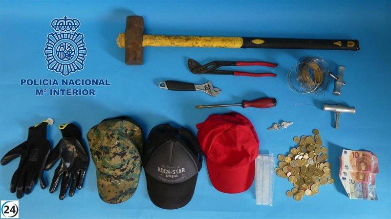 Cuatro hombres detenidos por robo con fuerza en local de Avilés por la Policía Nacional.