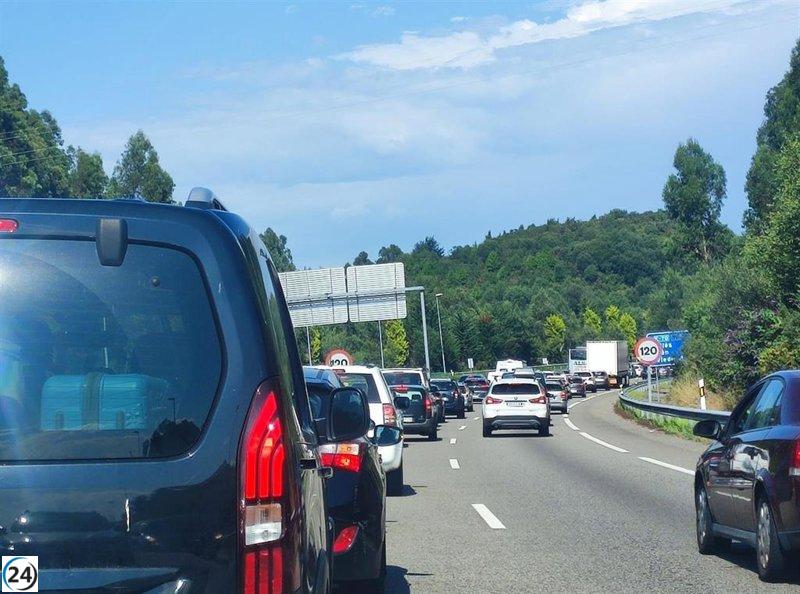 DGT estima 148.000 viajes en carretera hasta agosto en Asturias.