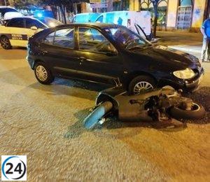 Motorista herido en Avilés tras colisión con un turismo