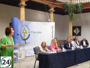Cecilia Pérez, reelegida como presidente de la FACC, exige mayor financiación para los municipios y una definición clara de competencias.