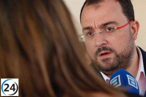 Barbón (PSOE) arremete contra Bendodo (PP) por su 